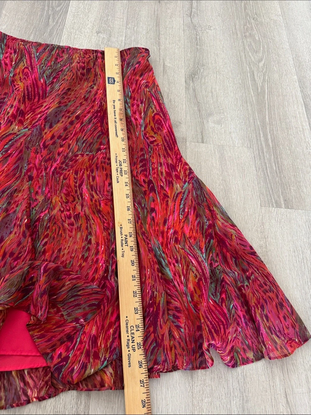 Chicos Silk Skirt Women’s XL 3 Midi Length Abstract Lined Red Elastic Waist